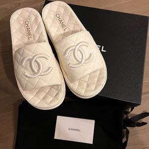 Chanel Quilted Slide On Mule Sandals Lambskin Leather White Size 40